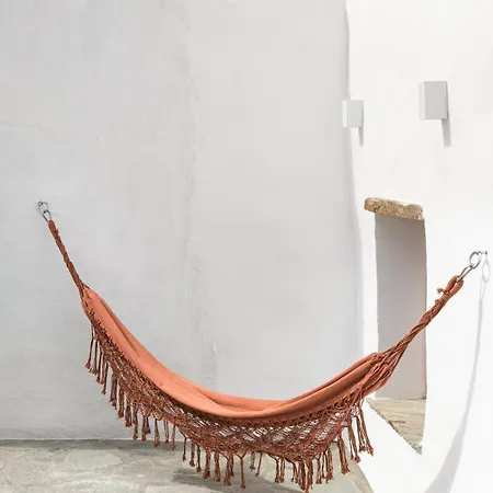 Th_eros House